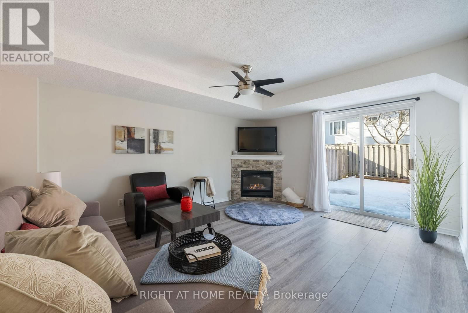 18 - 27 ASPEN PARK WAY Image 24