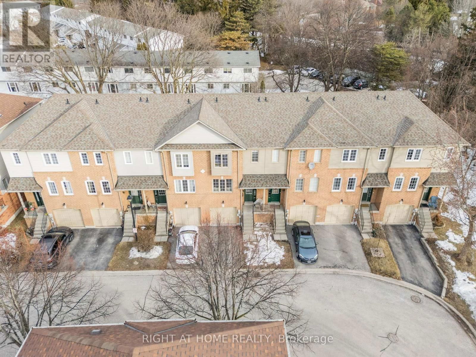 18 - 27 ASPEN PARK WAY Image 31