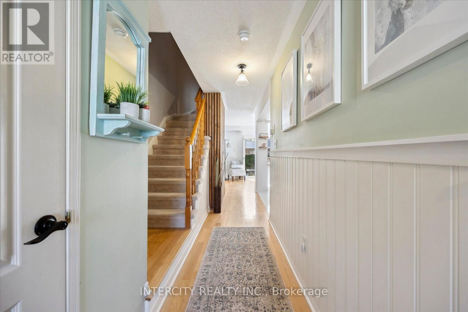 372 SPARROW CIRCLE Image 11