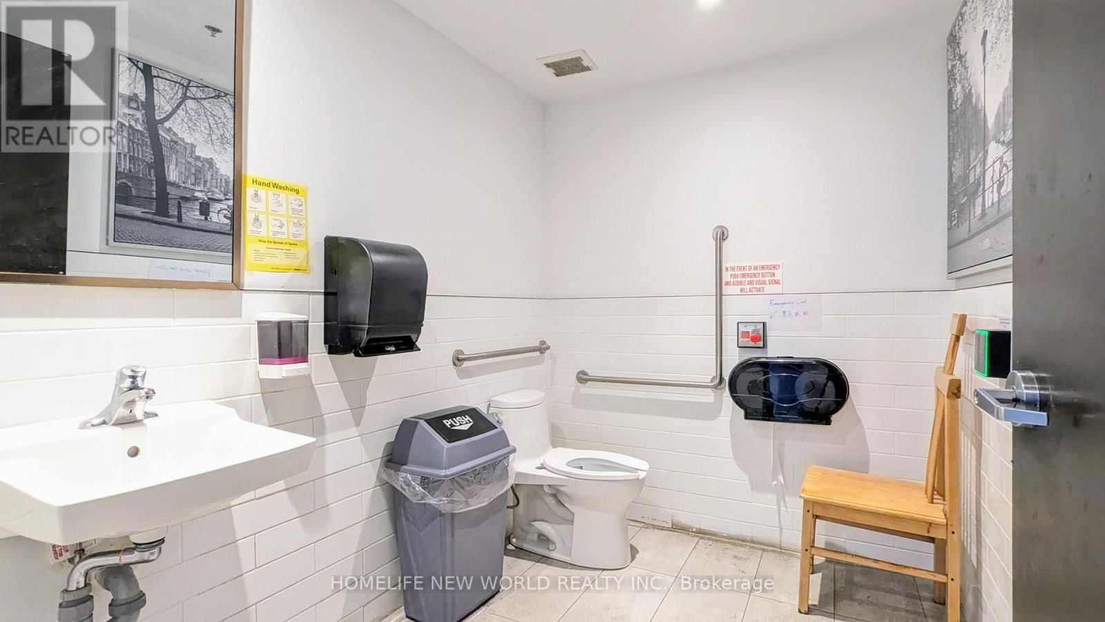 1016AB - 91 RYLANDER BOULEVARD Image 19