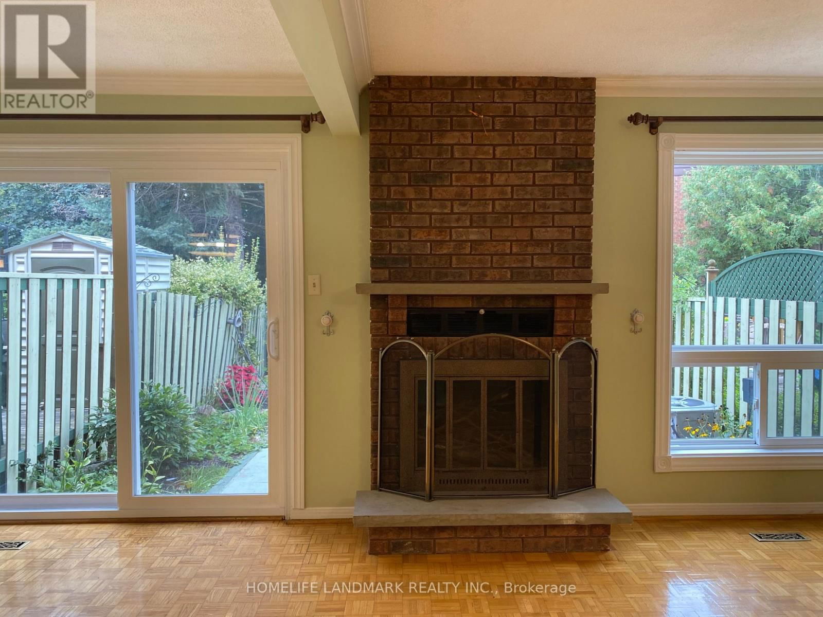 33 ECCLESFIELD DRIVE Image 16
