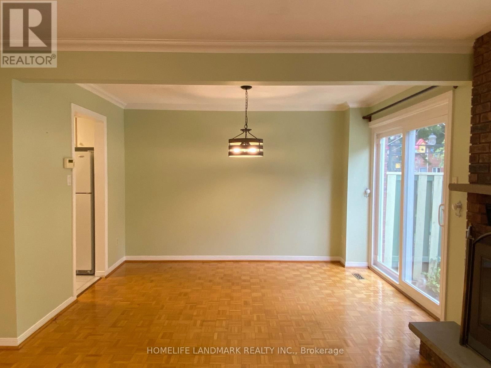 33 ECCLESFIELD DRIVE Image 17