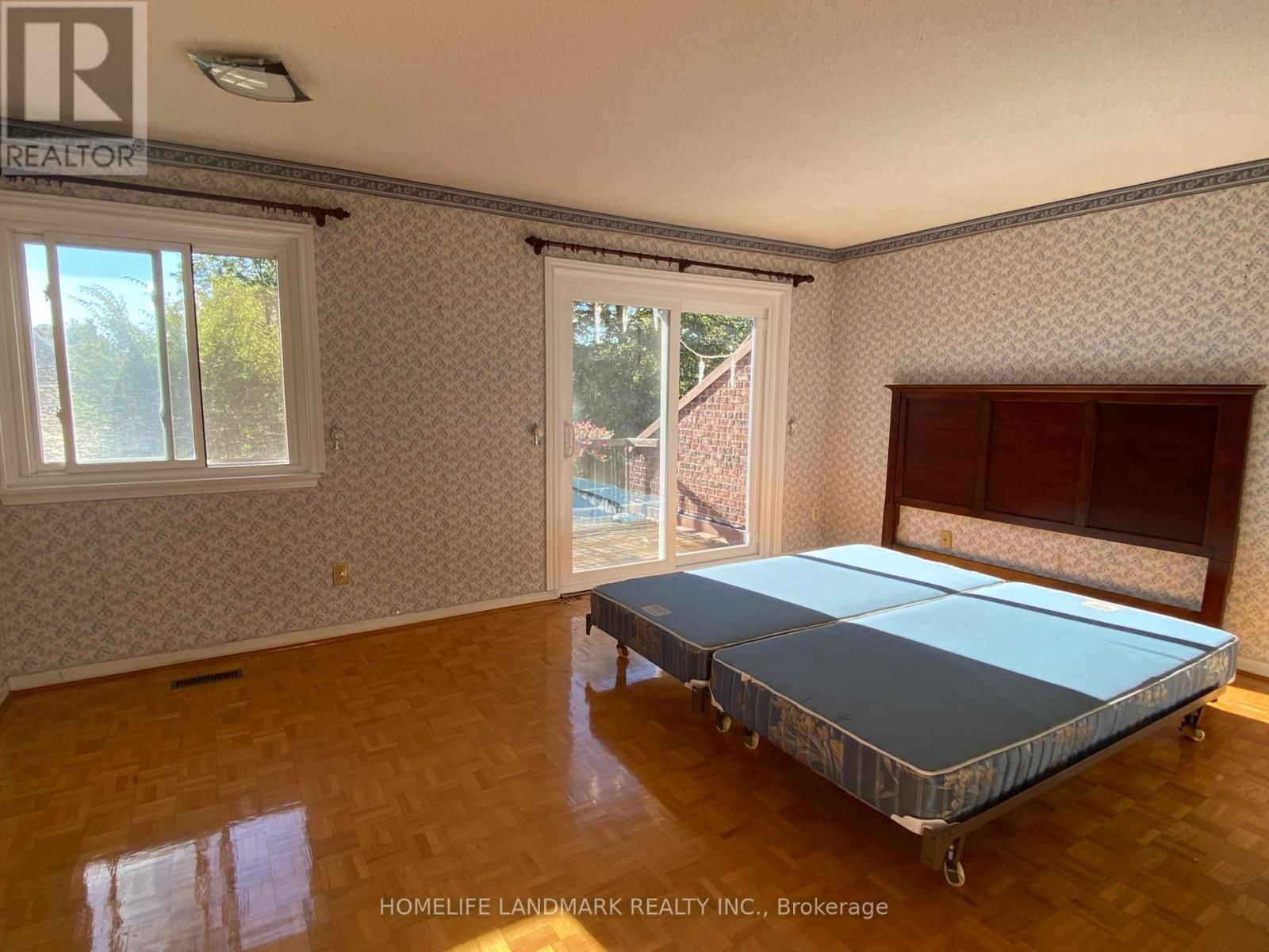 33 ECCLESFIELD DRIVE Image 2