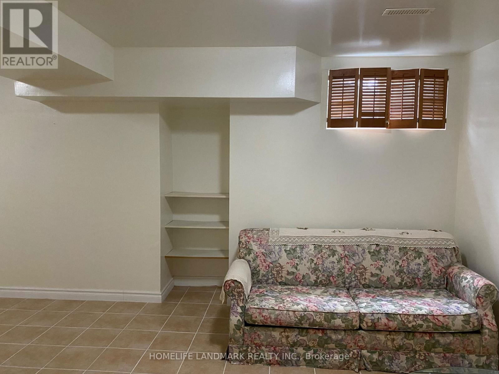 33 ECCLESFIELD DRIVE Image 21