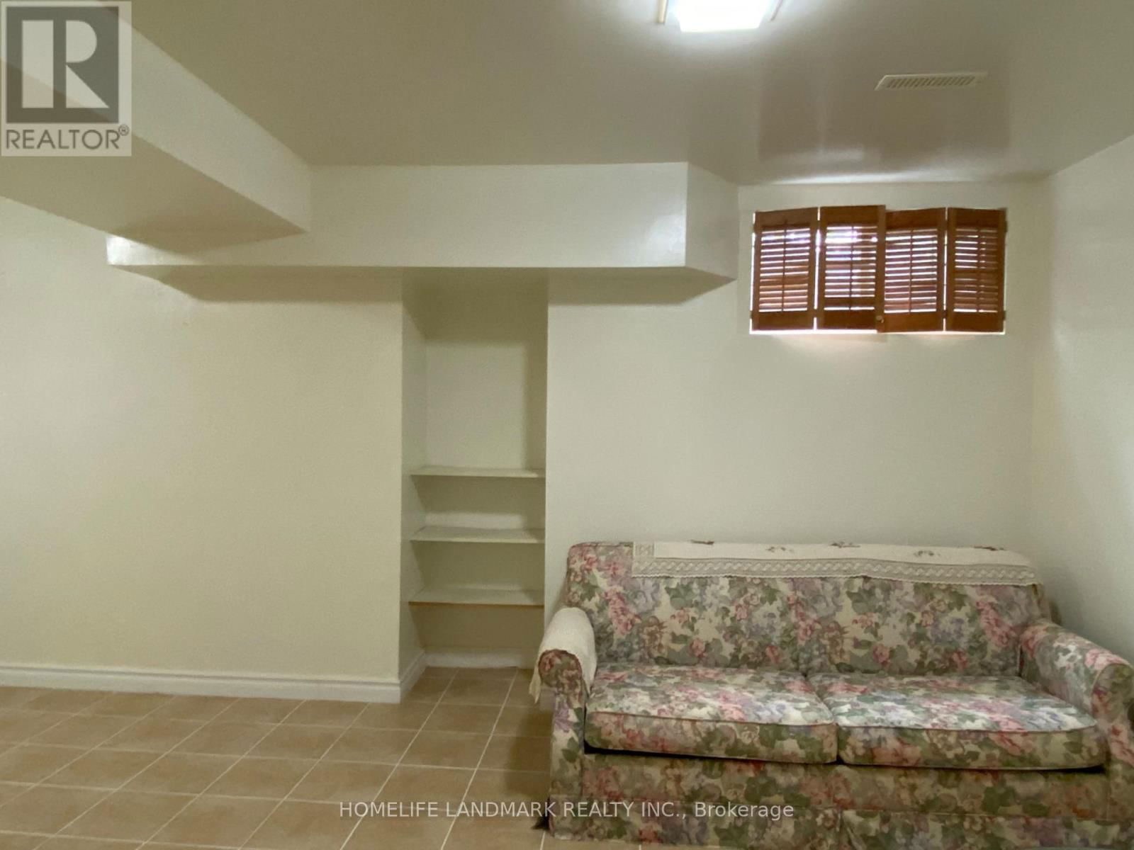 33 ECCLESFIELD DRIVE Image 23