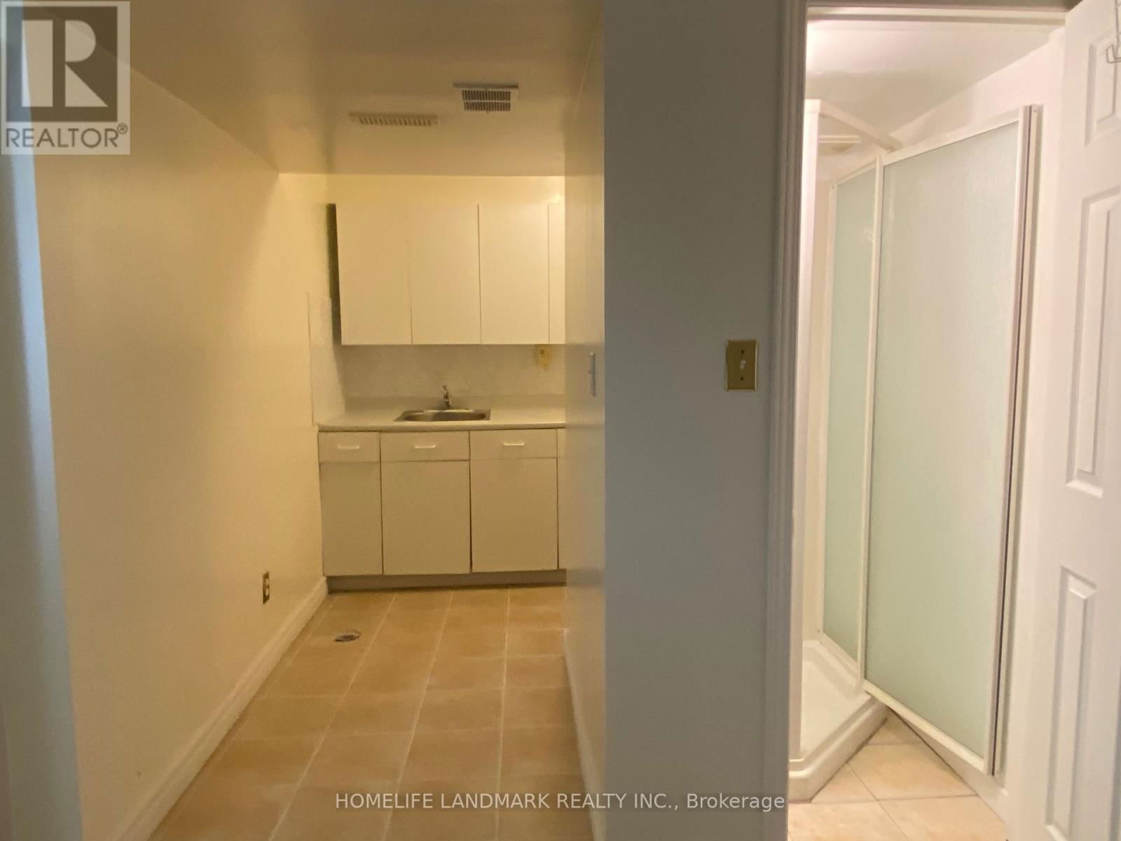 33 ECCLESFIELD DRIVE Image 24