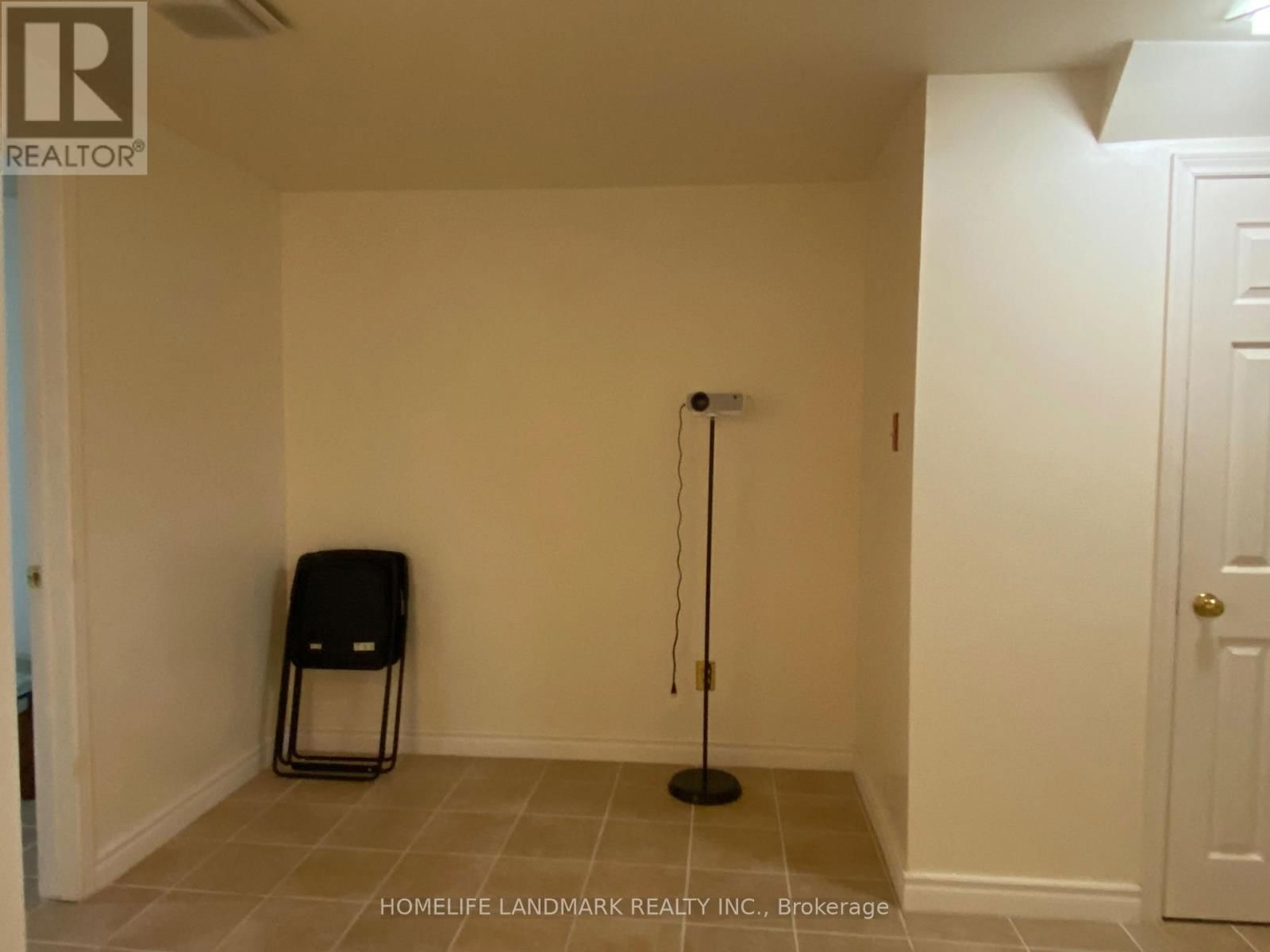 33 ECCLESFIELD DRIVE Image 26