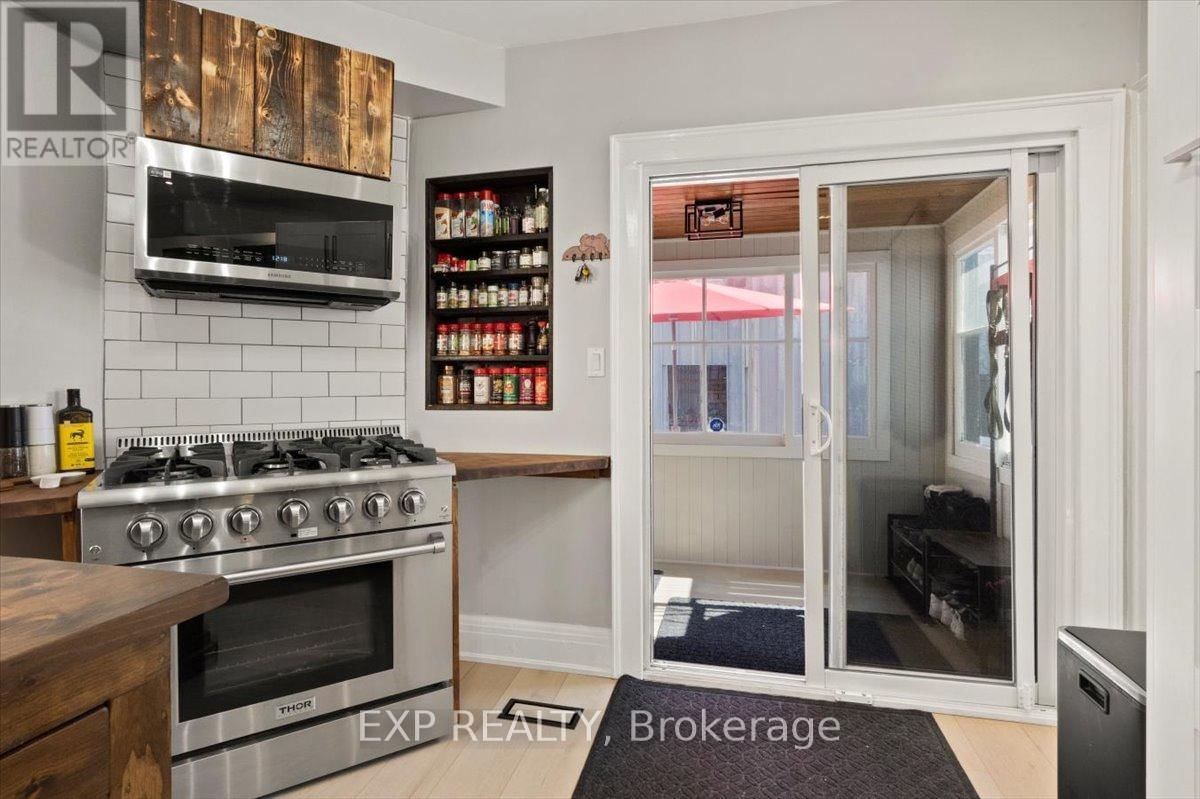5297 MAIN STREET Image 14
