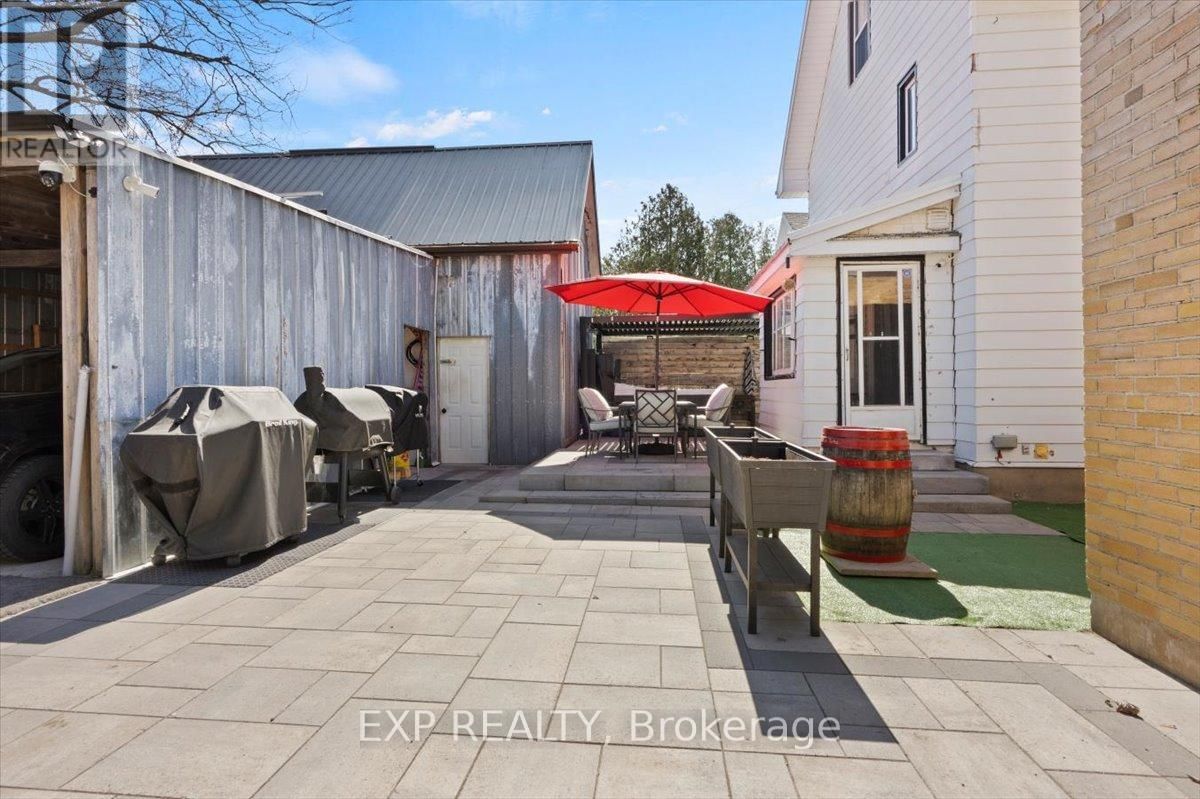 5297 MAIN STREET Image 31