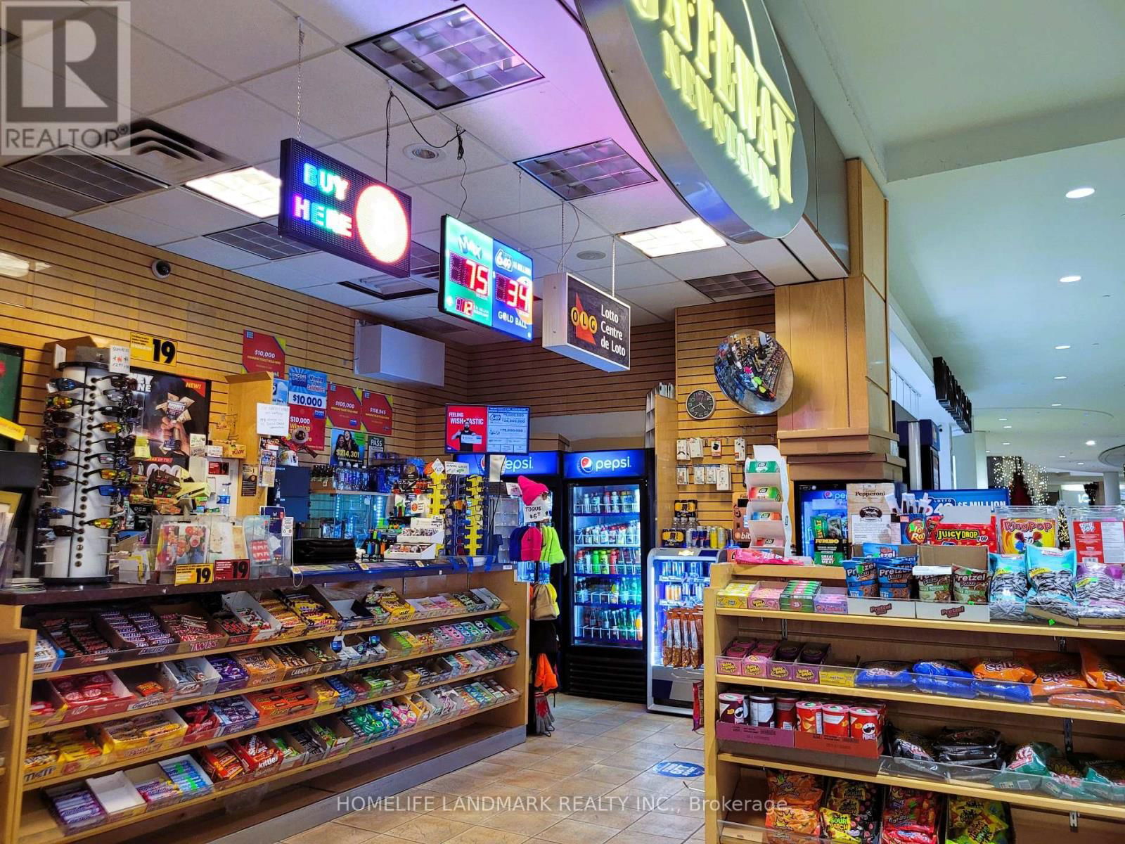 D9B - 1000 GERRARD STREET EAST Image 3