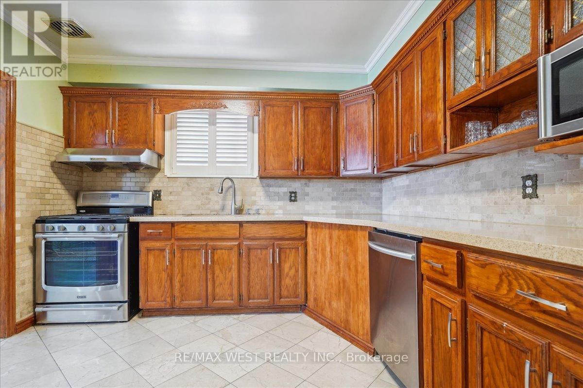 65 MONTVALE DRIVE Image 4