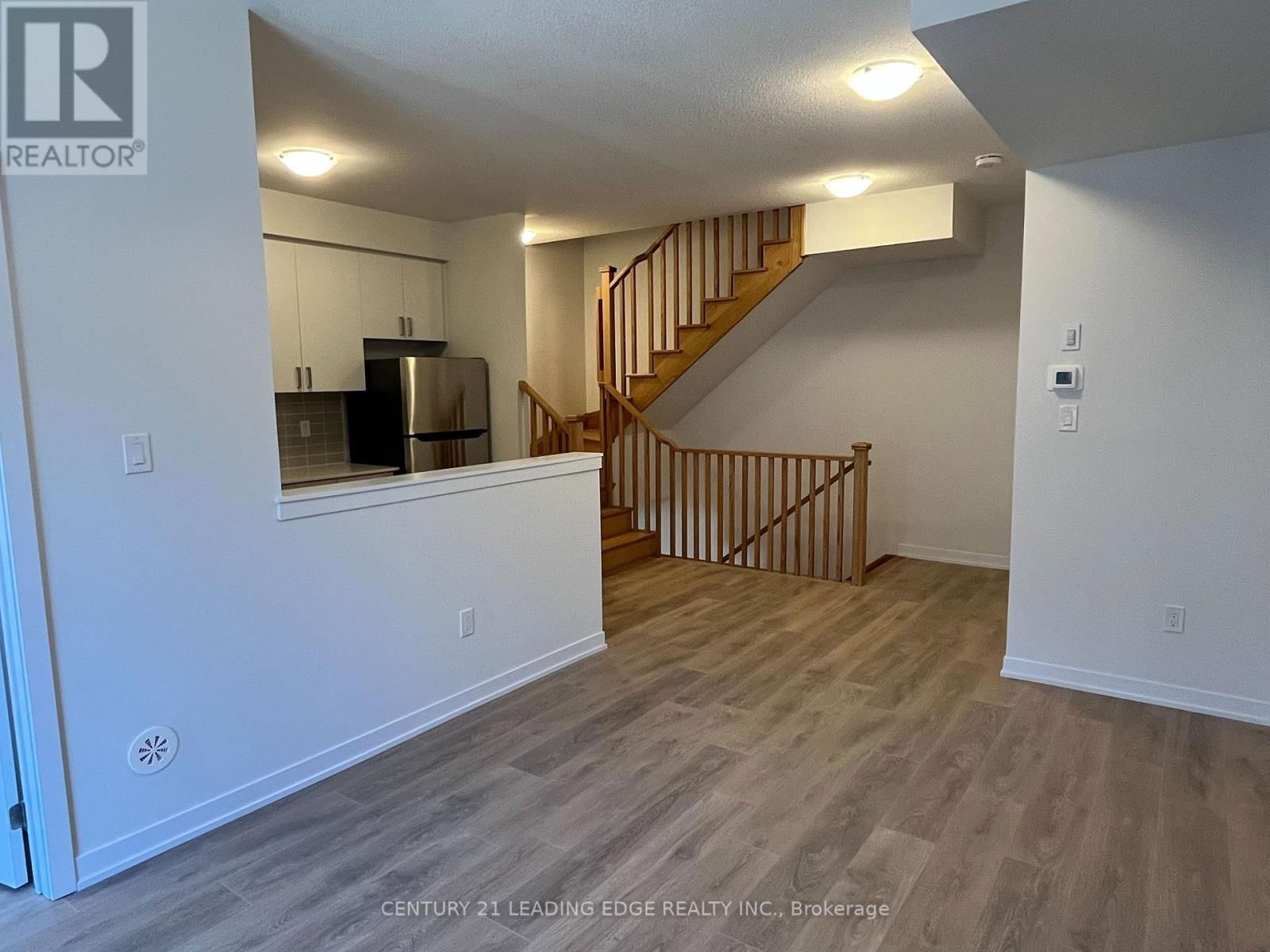 1312 - 1865 PICKERING PARKWAY SOUTH Image 3
