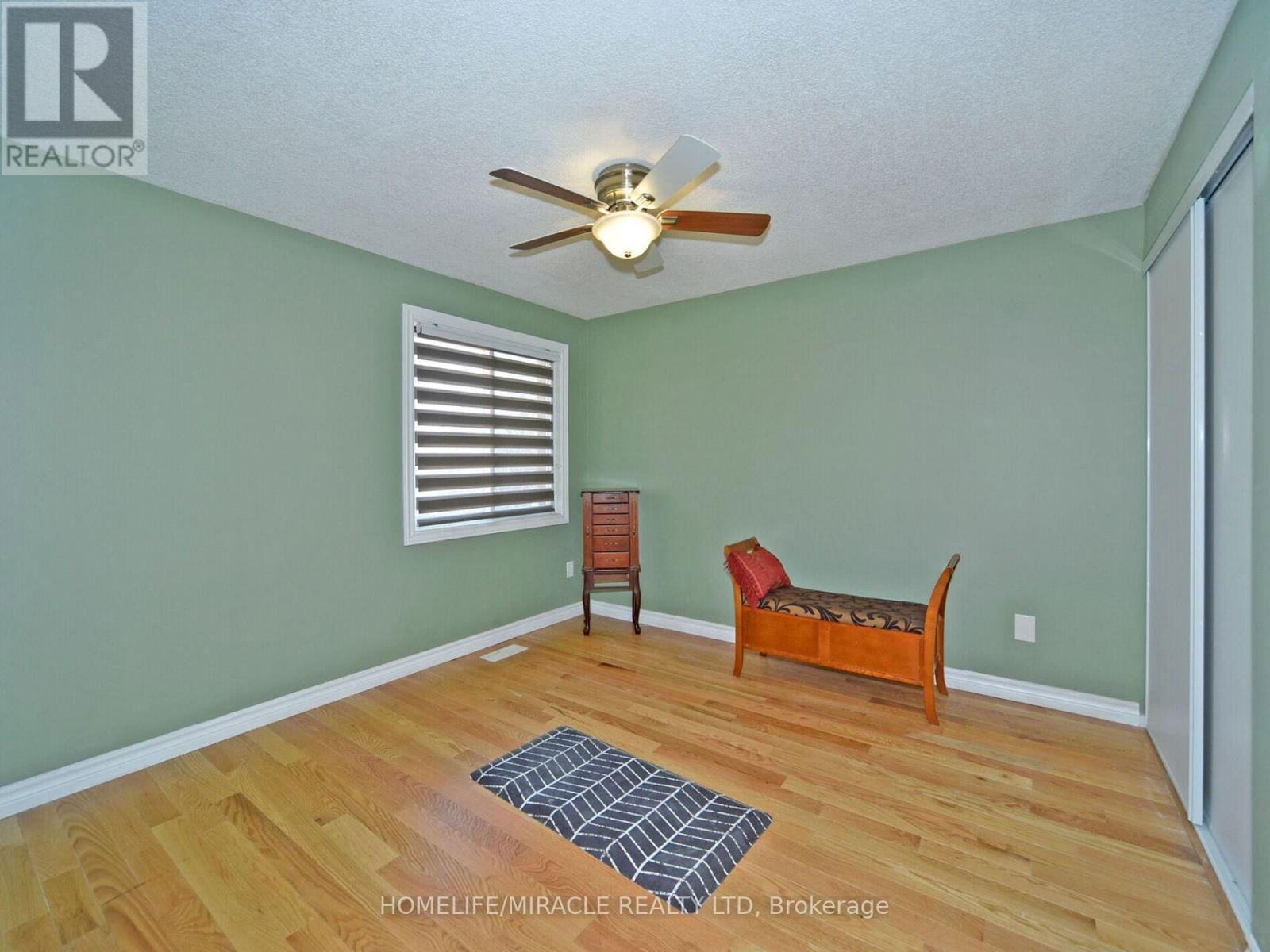 824 CROWELLS STREET Image 23