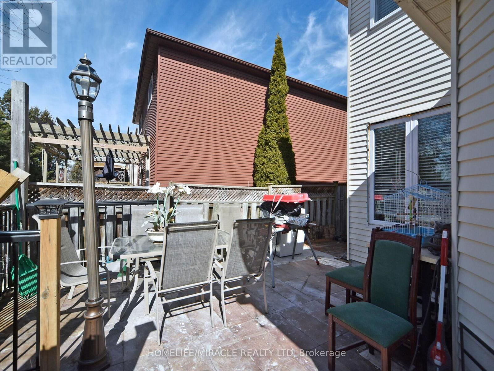 824 CROWELLS STREET Image 47