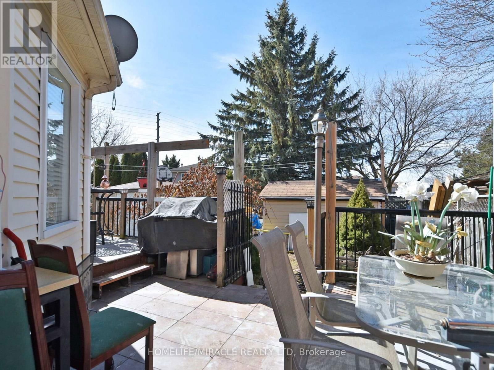 824 CROWELLS STREET Image 48