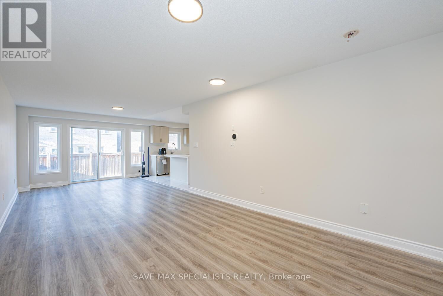 12 BAZIN ROAD Image 11