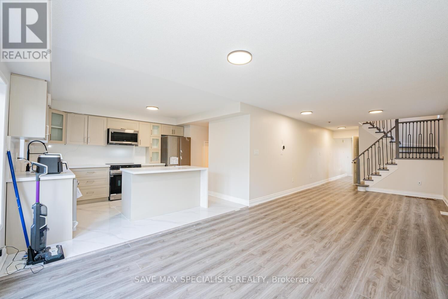 12 BAZIN ROAD Image 13