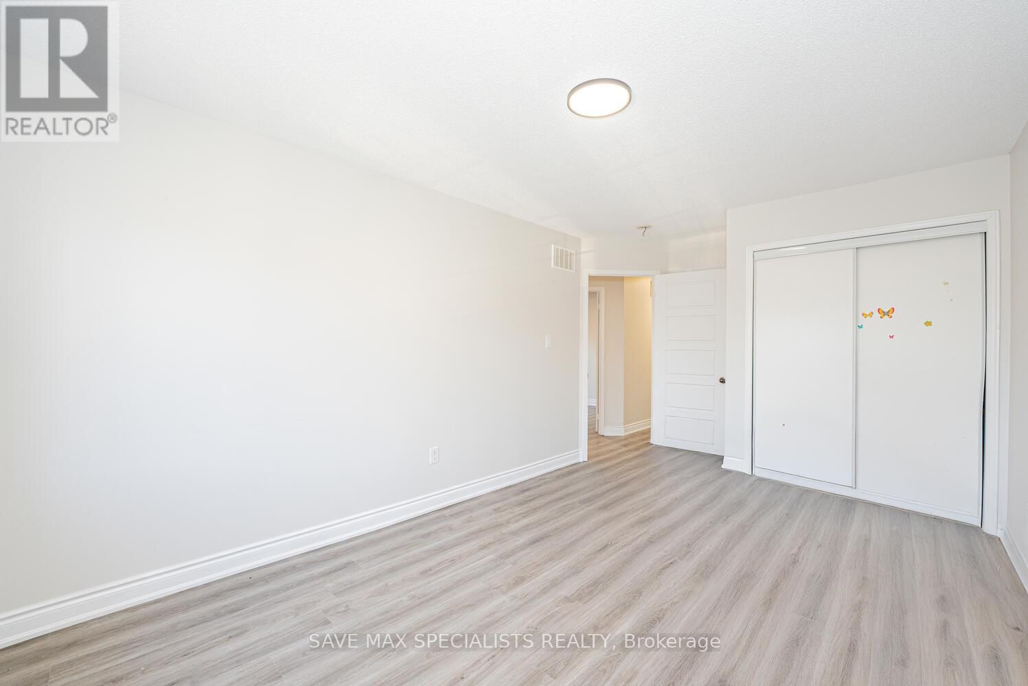 12 BAZIN ROAD Image 27