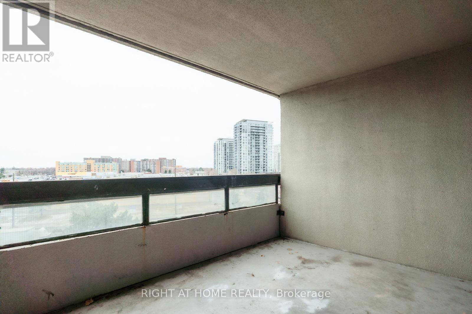 608 - 2365 KENNEDY ROAD Image 23