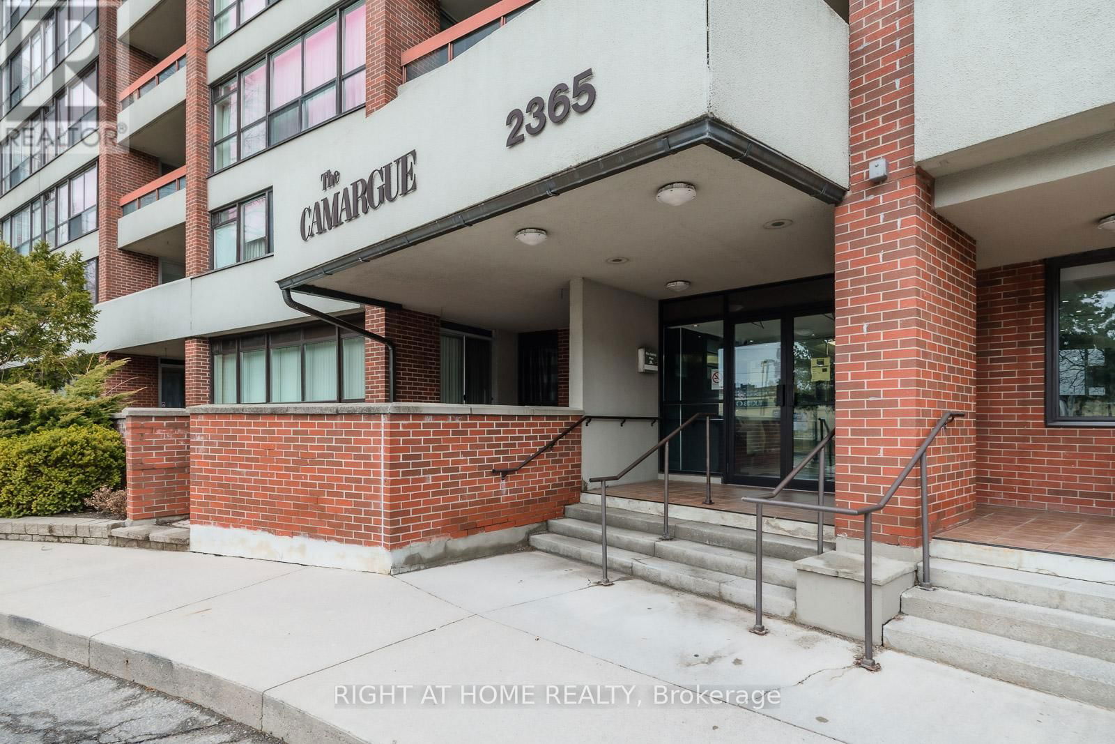 608 - 2365 KENNEDY ROAD Image 3
