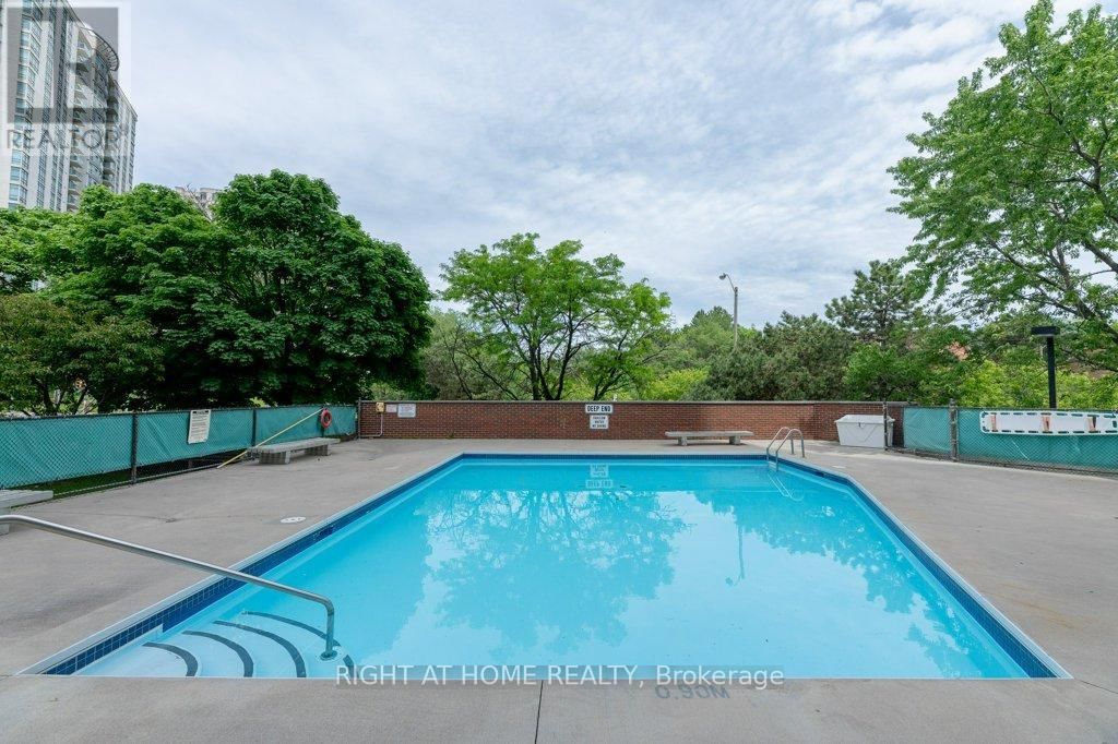 608 - 2365 KENNEDY ROAD Image 30