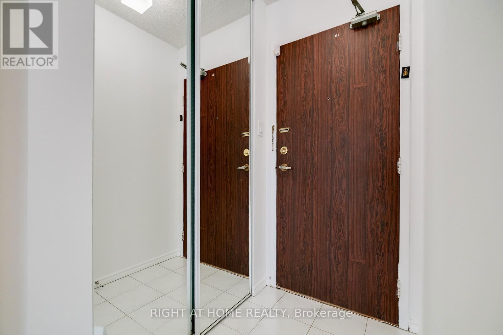 608 - 2365 KENNEDY ROAD Image 7
