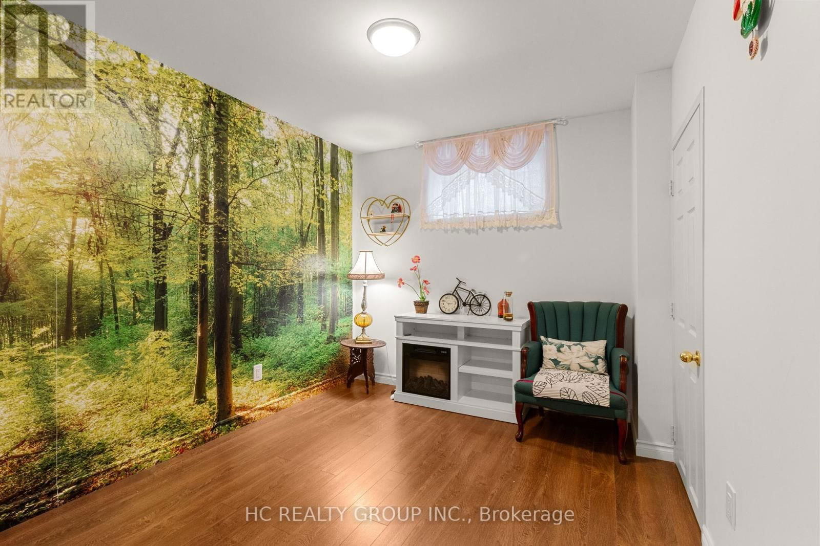 535 - 83 MONDEO DRIVE Image 26