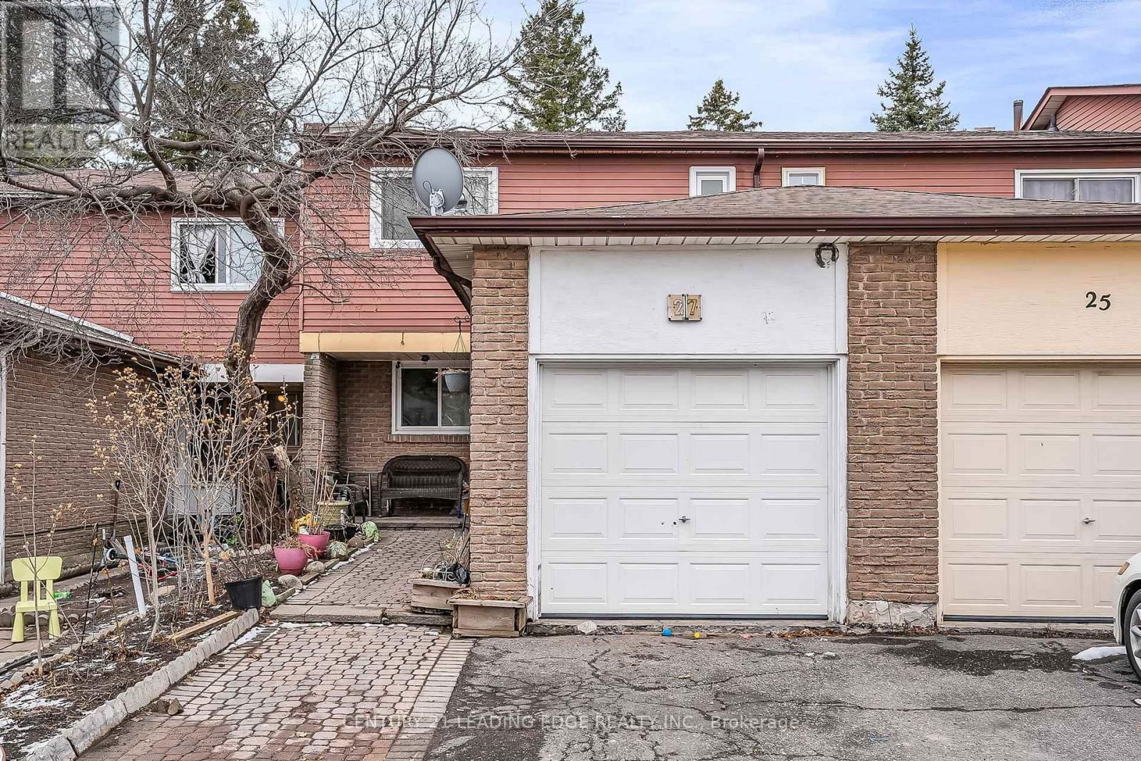 27 BRADSTONE SQUARE Image 1