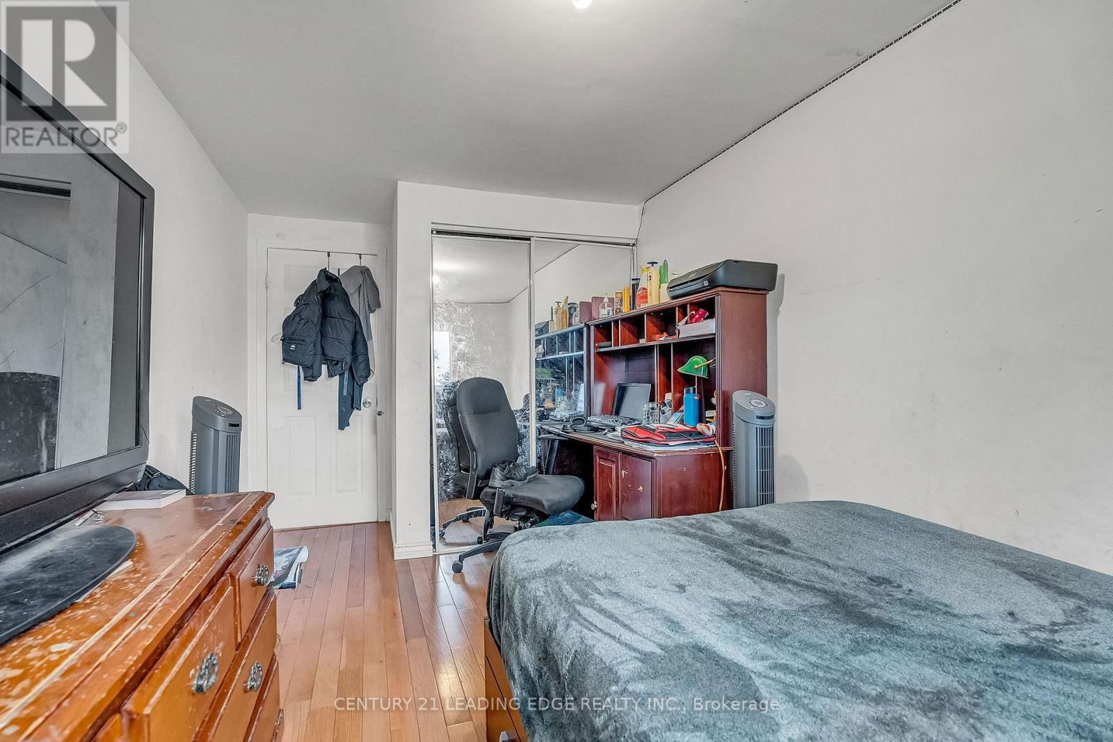 27 BRADSTONE SQUARE Image 27