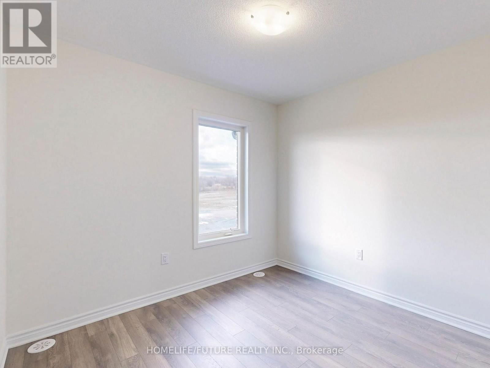 3217 BRIGADIER AVENUE Image 32