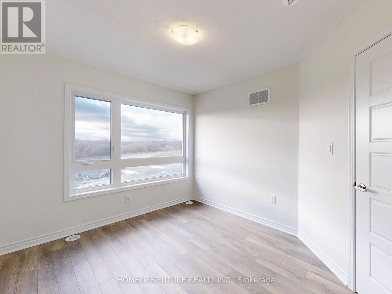 3217 BRIGADIER AVENUE Image 35