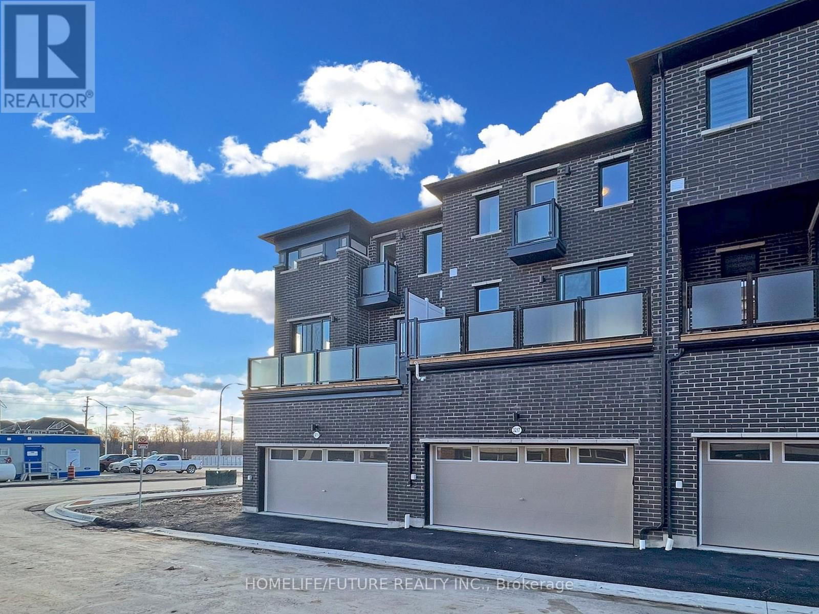 3217 BRIGADIER AVENUE Image 40