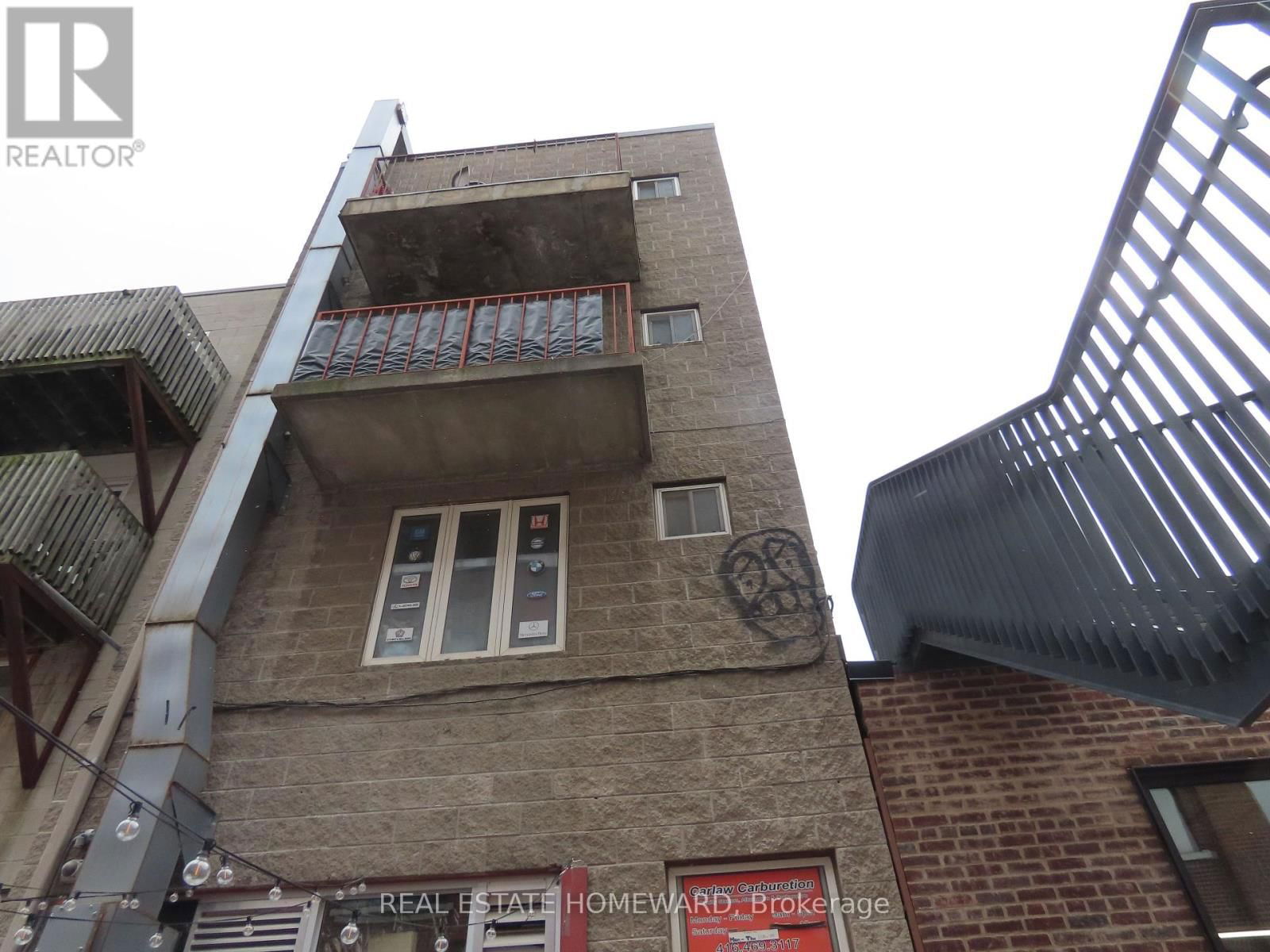 4 - 996 QUEEN STREET EAST Image 11