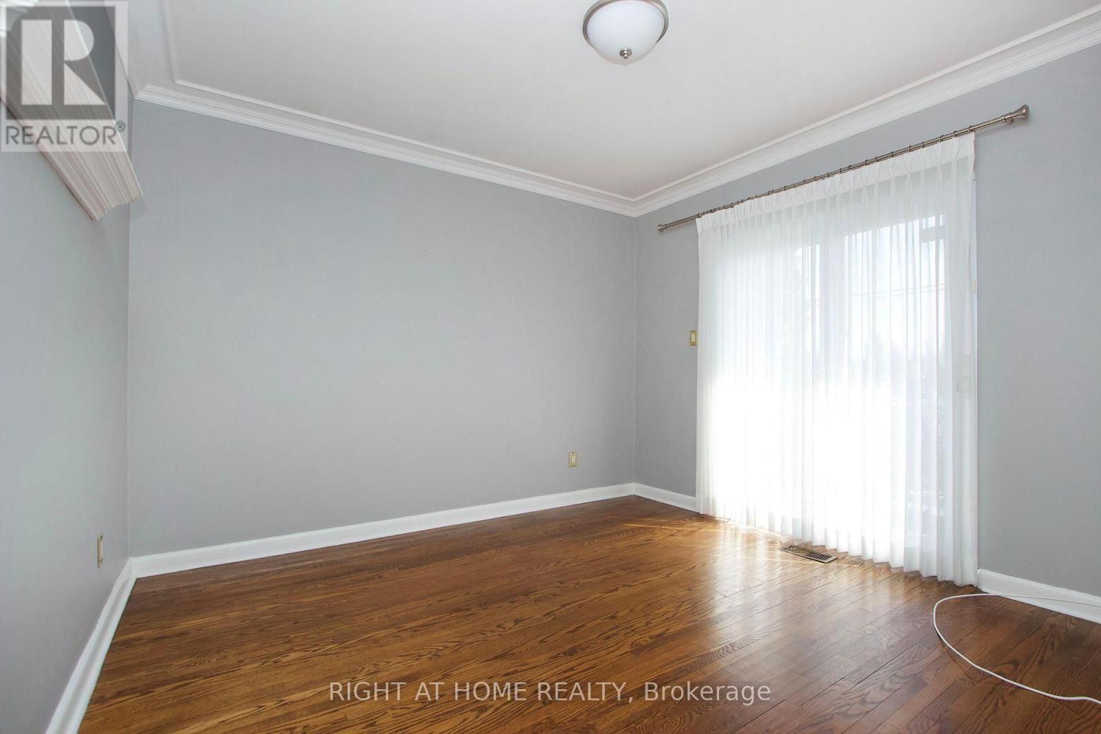 485 FAIRLEIGH AVENUE Image 14