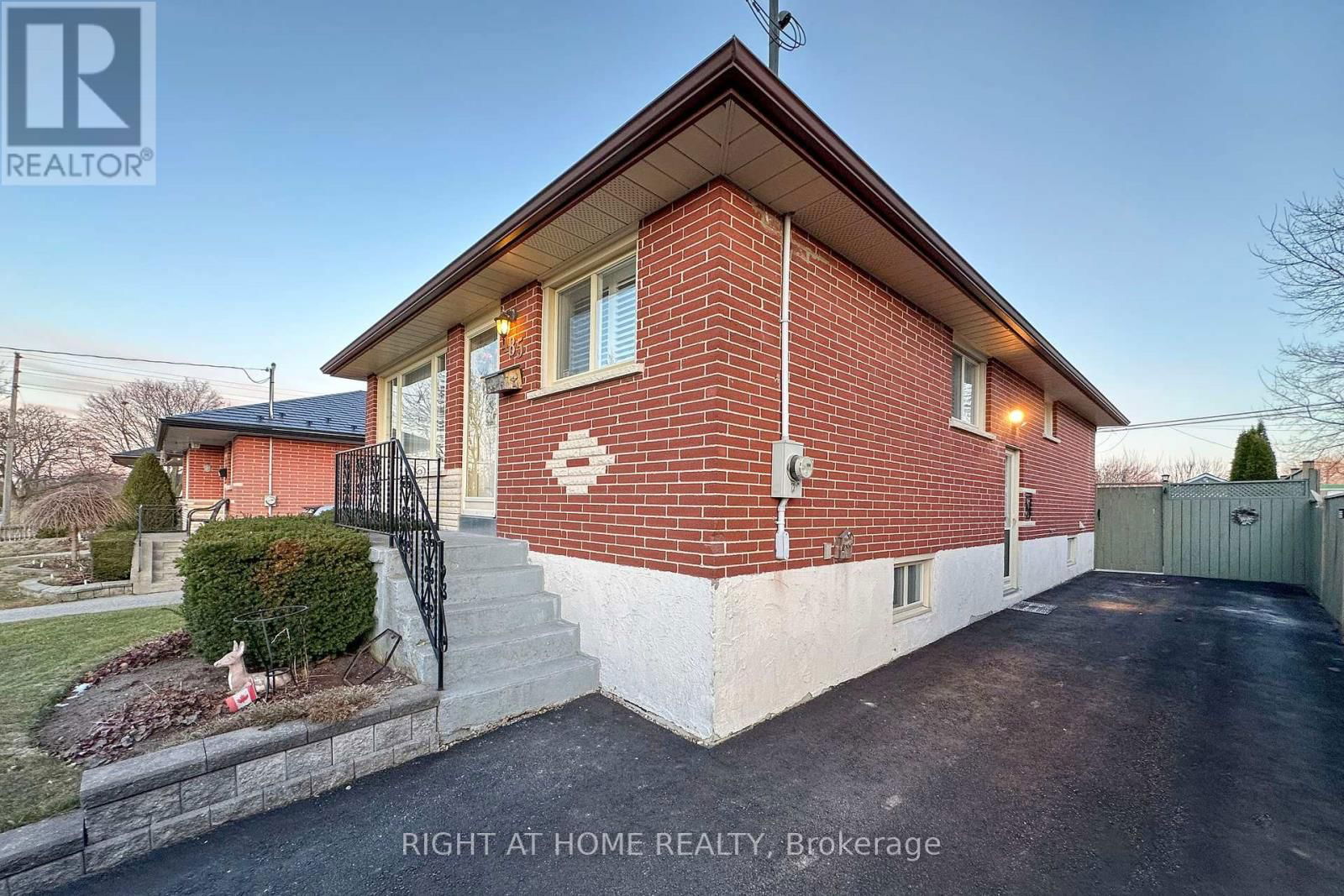 485 FAIRLEIGH AVENUE Image 2