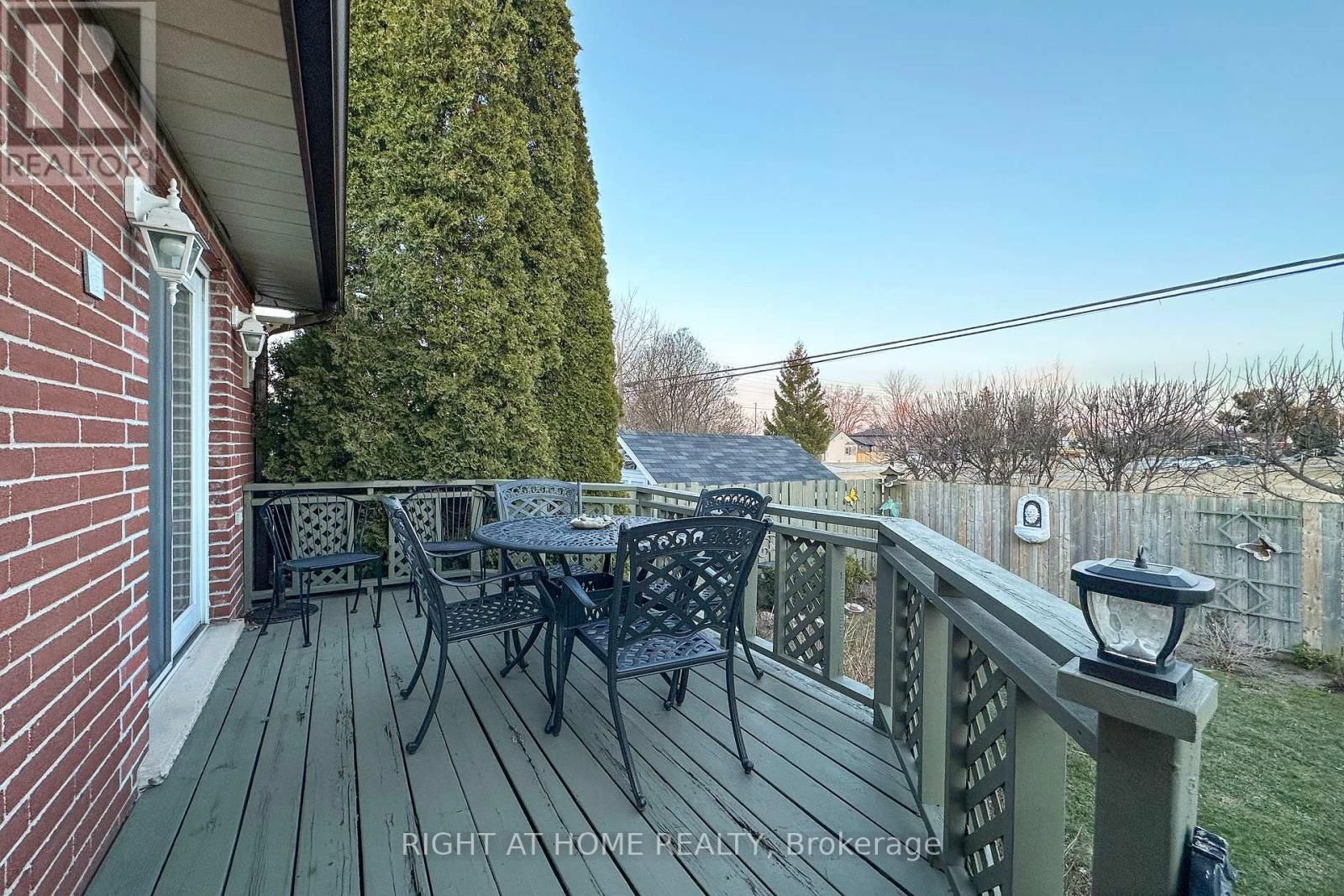 485 FAIRLEIGH AVENUE Image 25