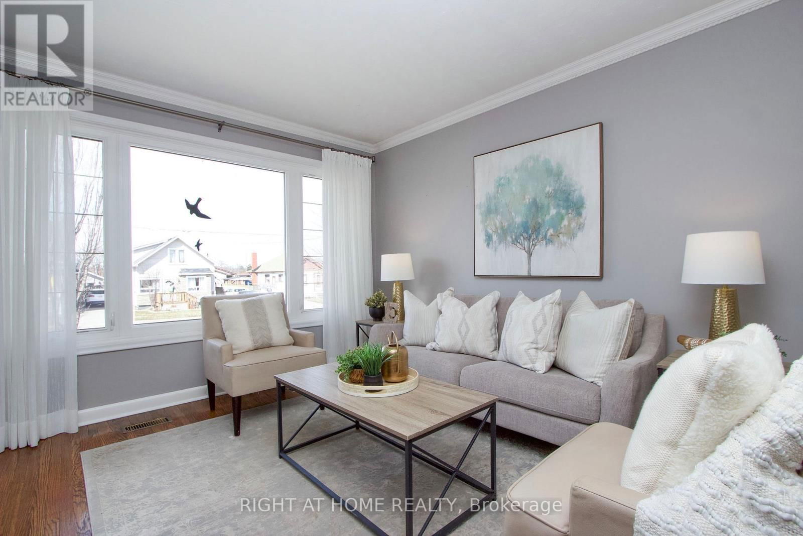 485 FAIRLEIGH AVENUE Image 6