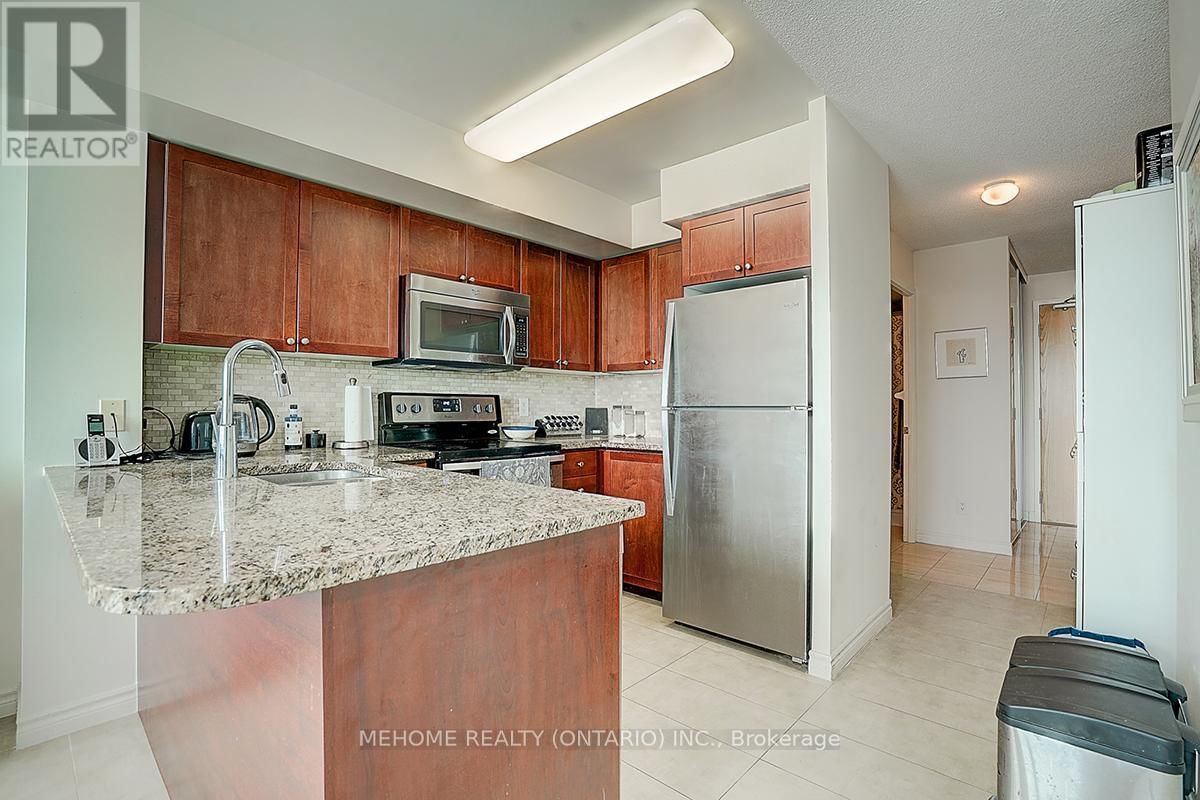 2906 - 88 GRANGEWAY AVENUE Image 17