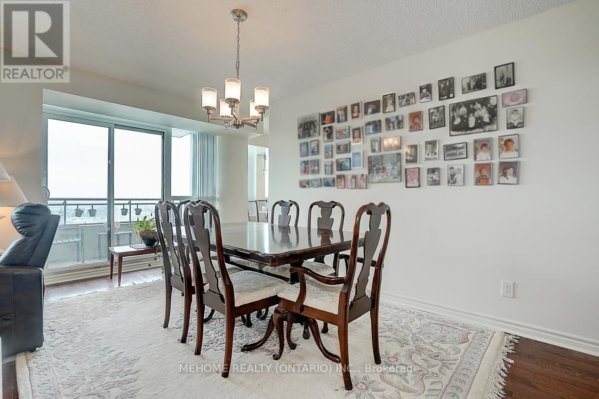 2906 - 88 GRANGEWAY AVENUE Image 8