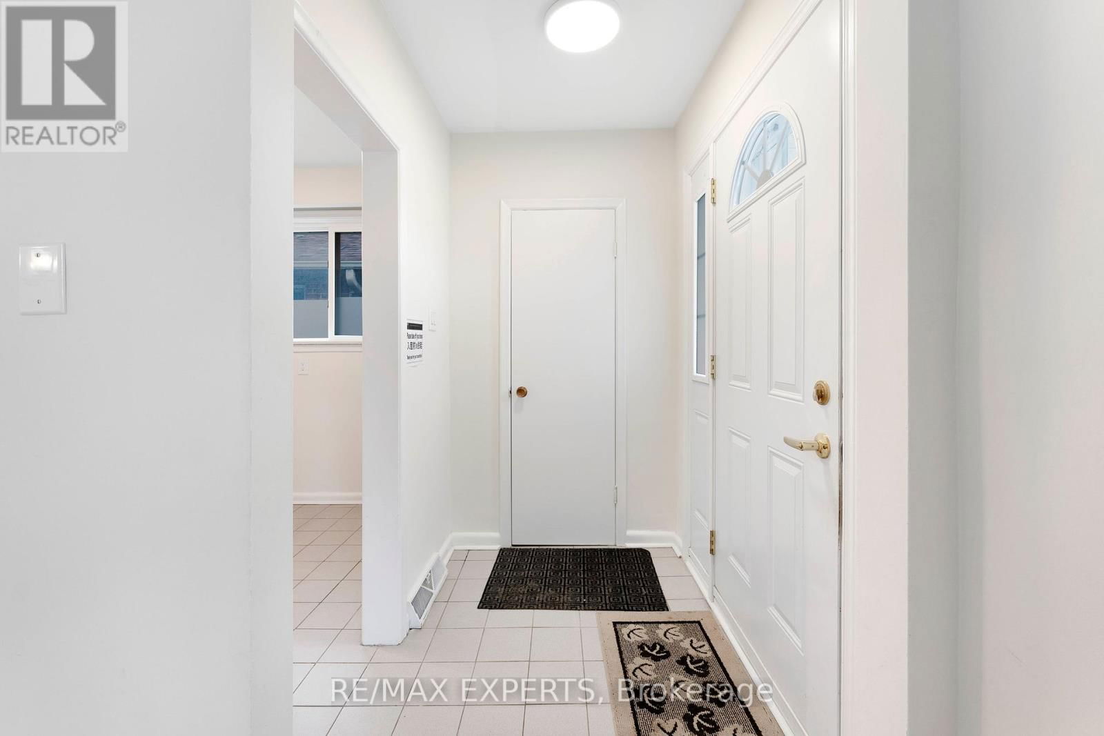 MAIN - 4 DEMPSTER STREET Image 3