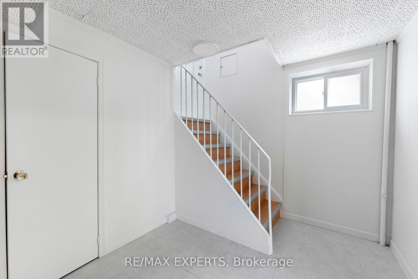 BSMT - 4 DEMPSTER STREET Image 13