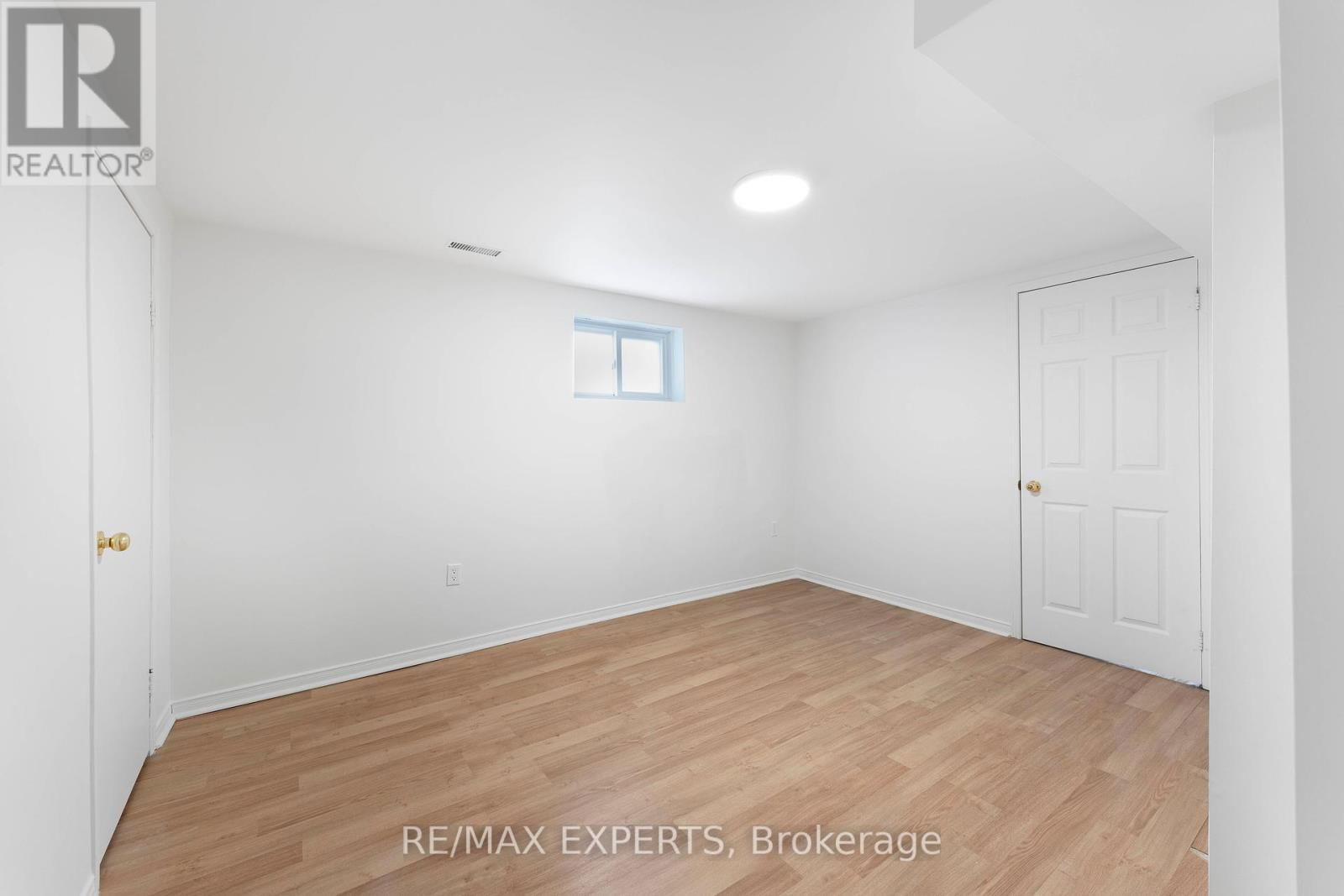 BSMT - 4 DEMPSTER STREET Image 4