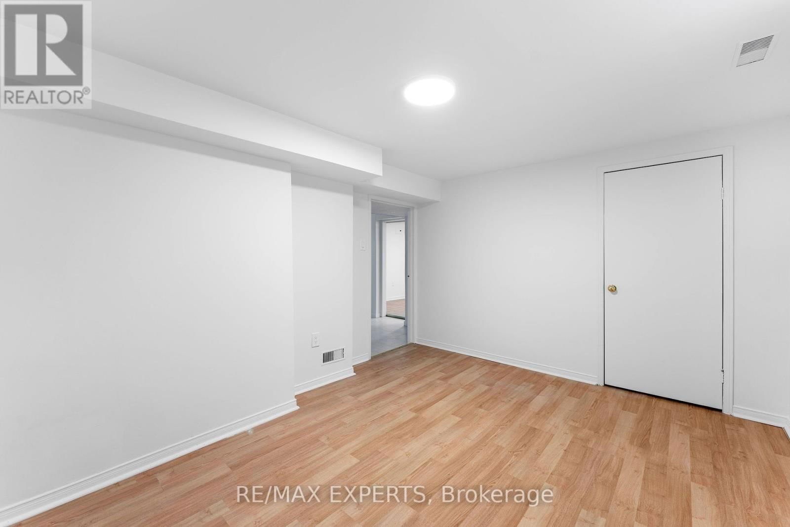 BSMT - 4 DEMPSTER STREET Image 5