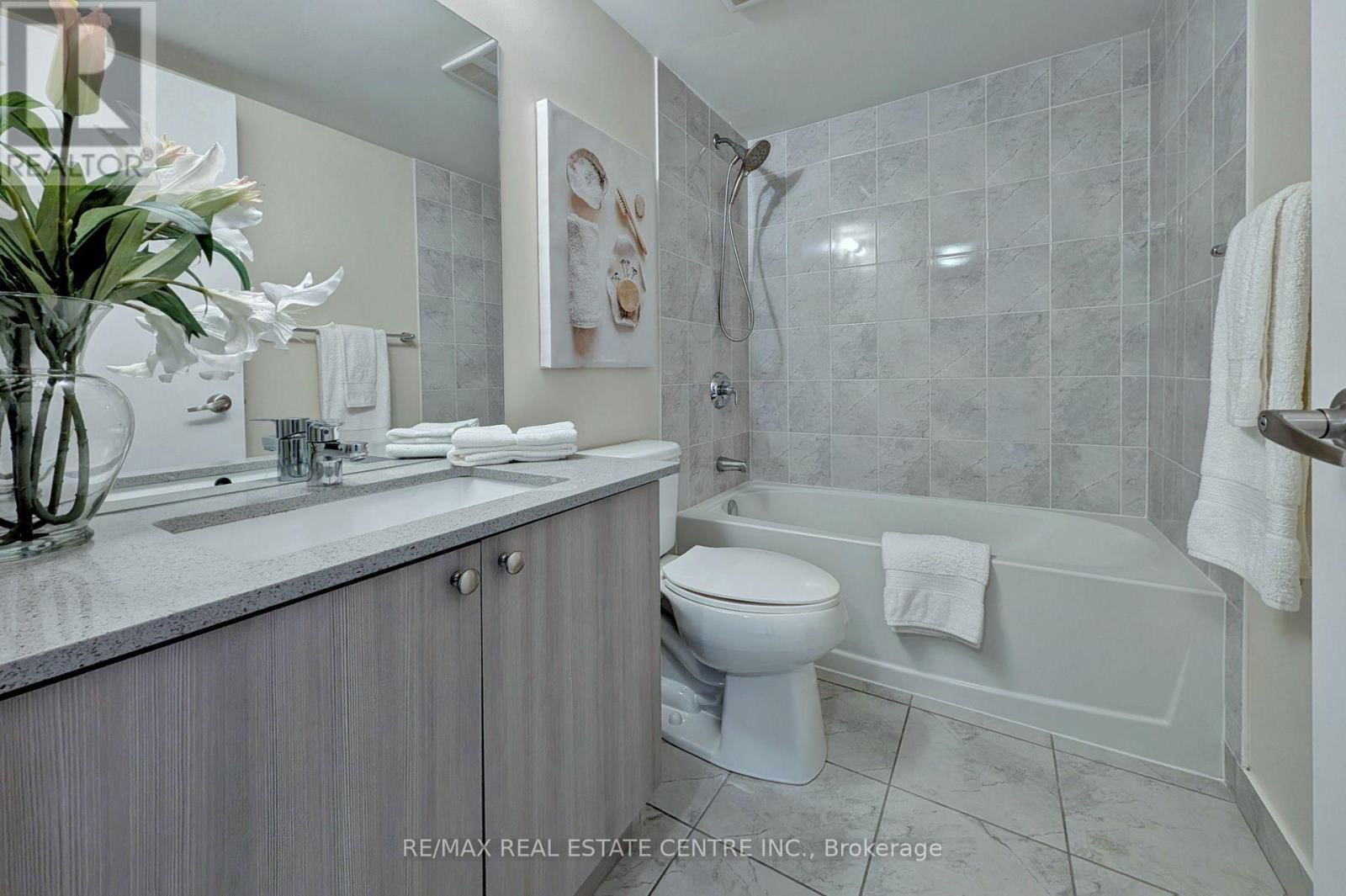 2010 - 1255 BAYLY STREET Image 8