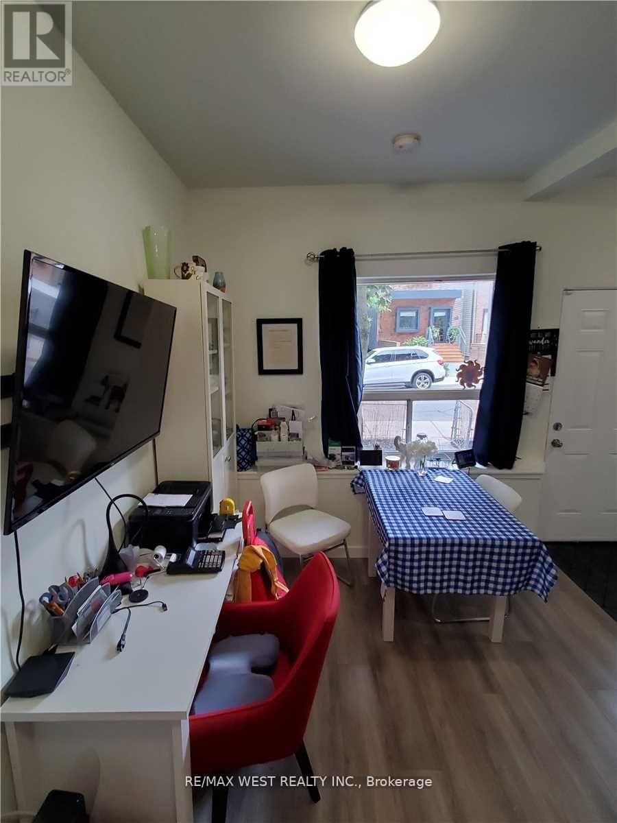 1 - 66 DAGMAR AVENUE Image 10
