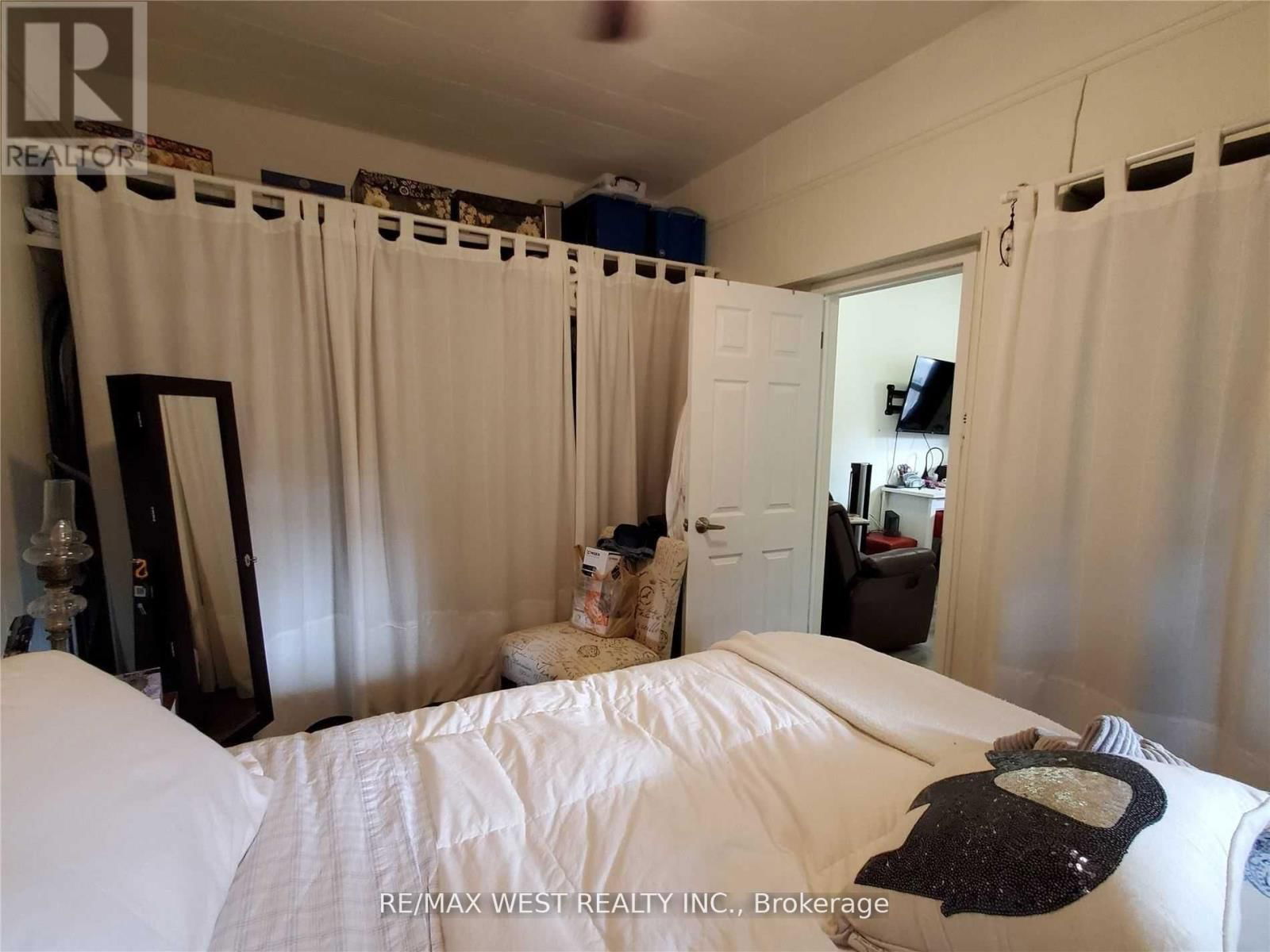 1 - 66 DAGMAR AVENUE Image 14