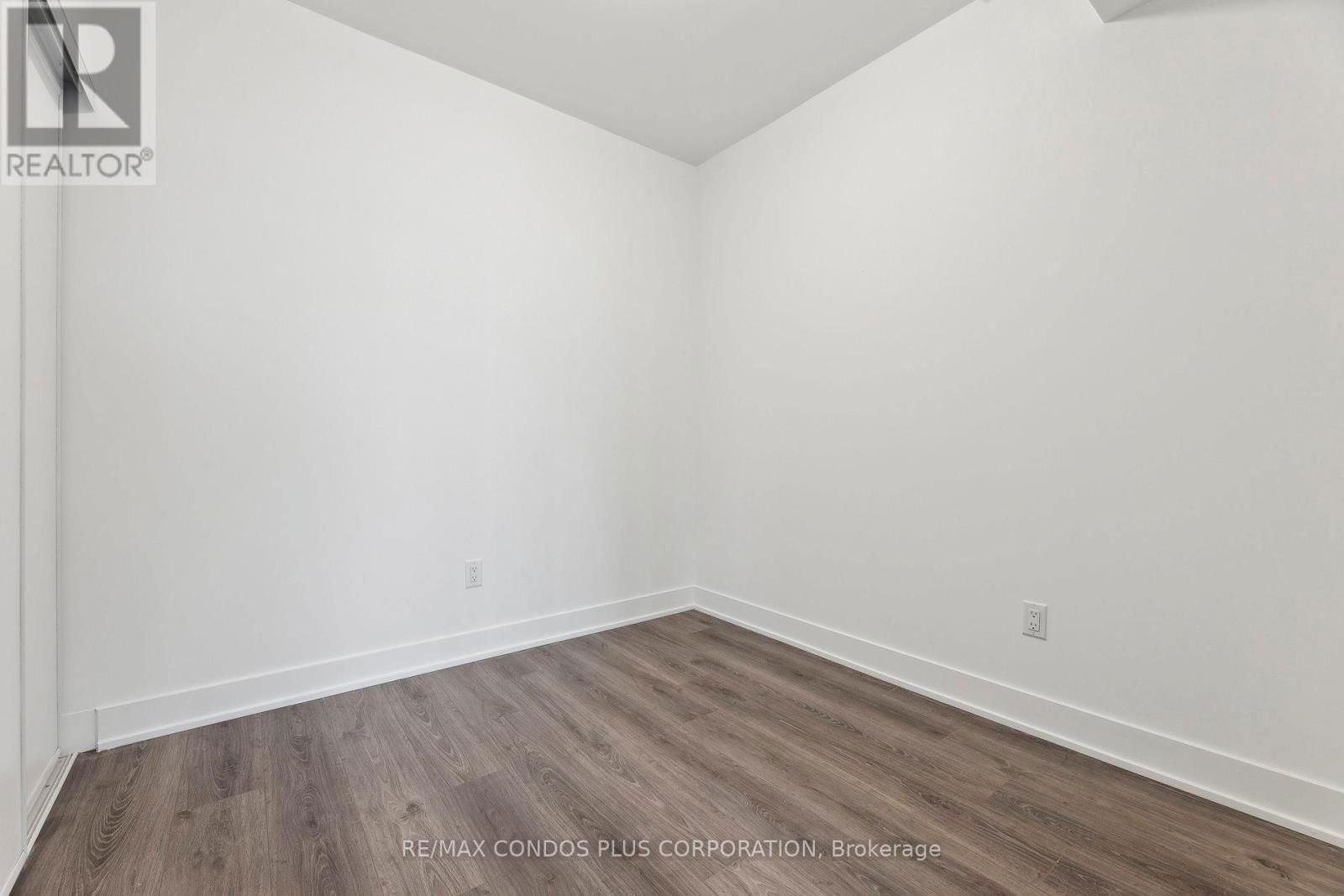 2404 - 2545 SIMCOE STREET NORTH Image 13