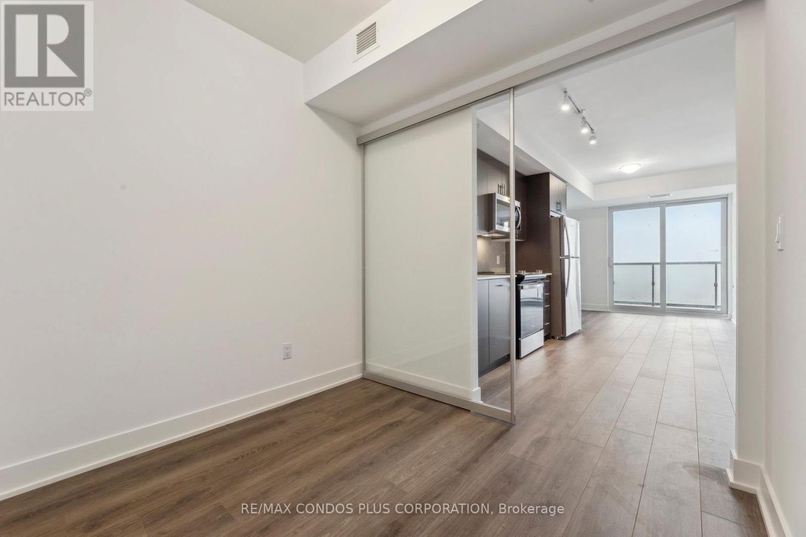 2404 - 2545 SIMCOE STREET NORTH Image 15