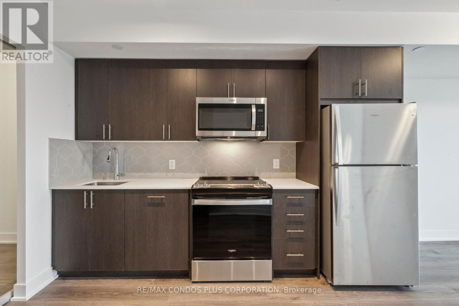 2404 - 2545 SIMCOE STREET NORTH Image 4