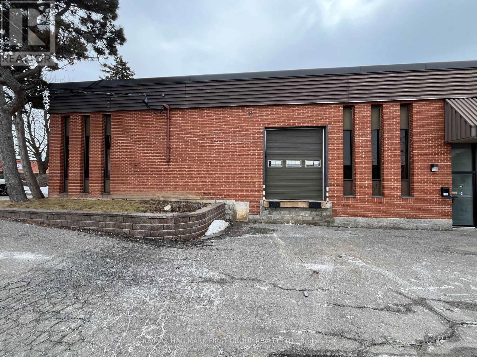 1 - 926 DILLINGHAM ROAD Image 2